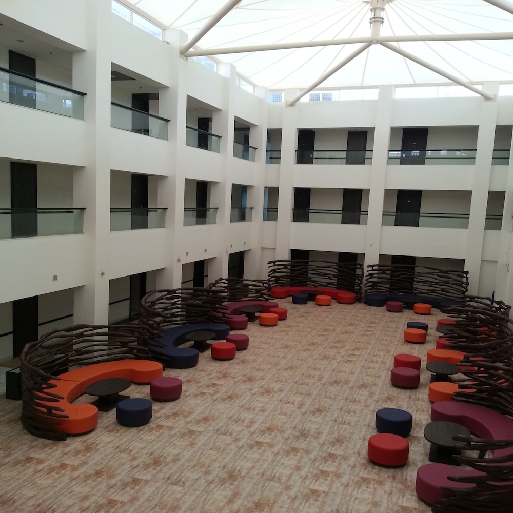 Ambar Sarovar Portico 46/48