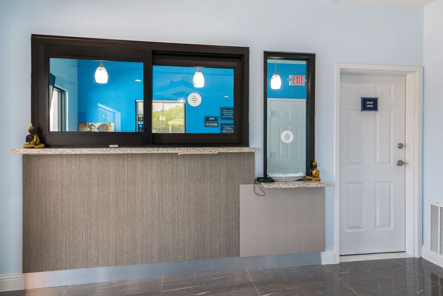 Americas Best Value Inn Aldine Westfield 8/33
