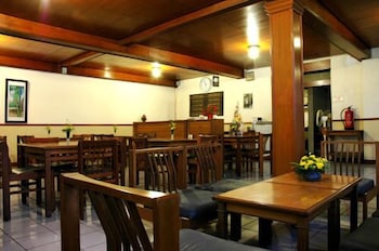 Kenangan Hotel 30/31