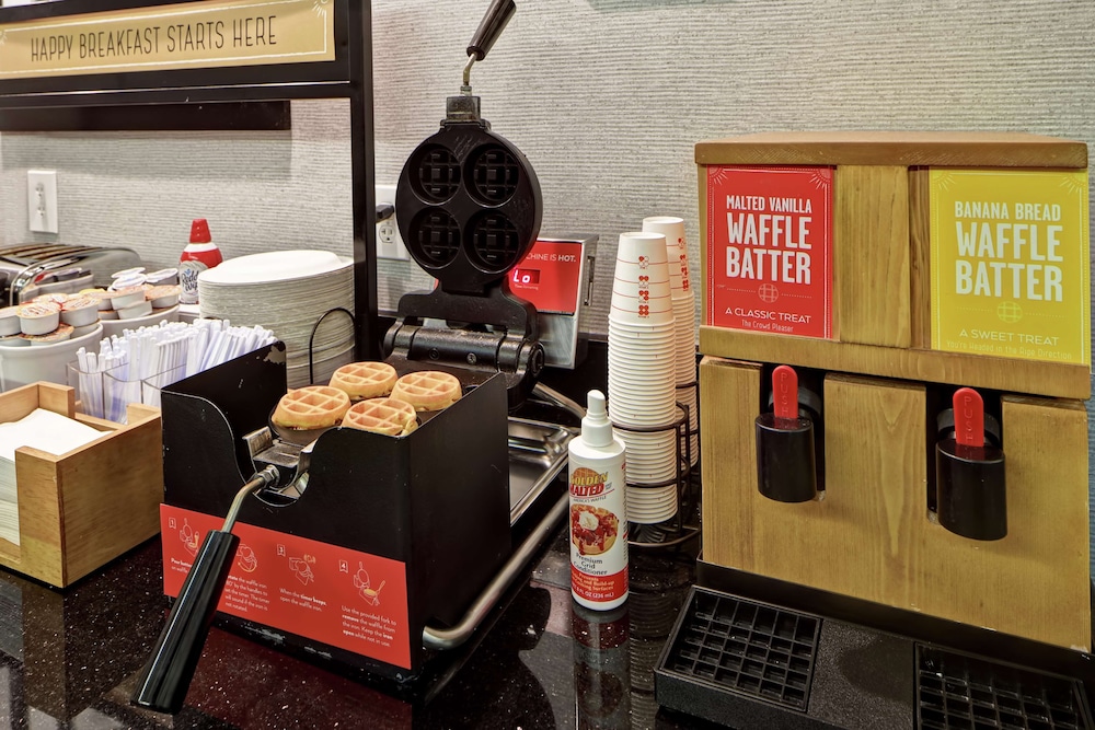 Hampton Inn Atlanta/Woodstock 26/34