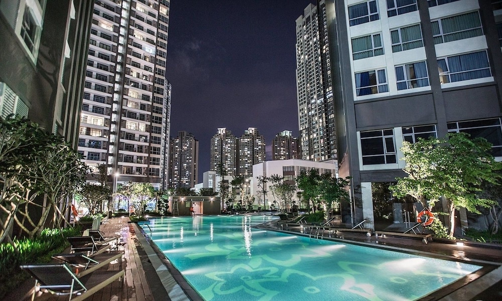 The Berry Luxury Serviced Apartment 5/50