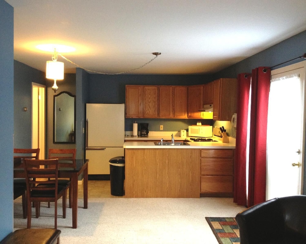 Vinehurst Inn And Suites 7/58