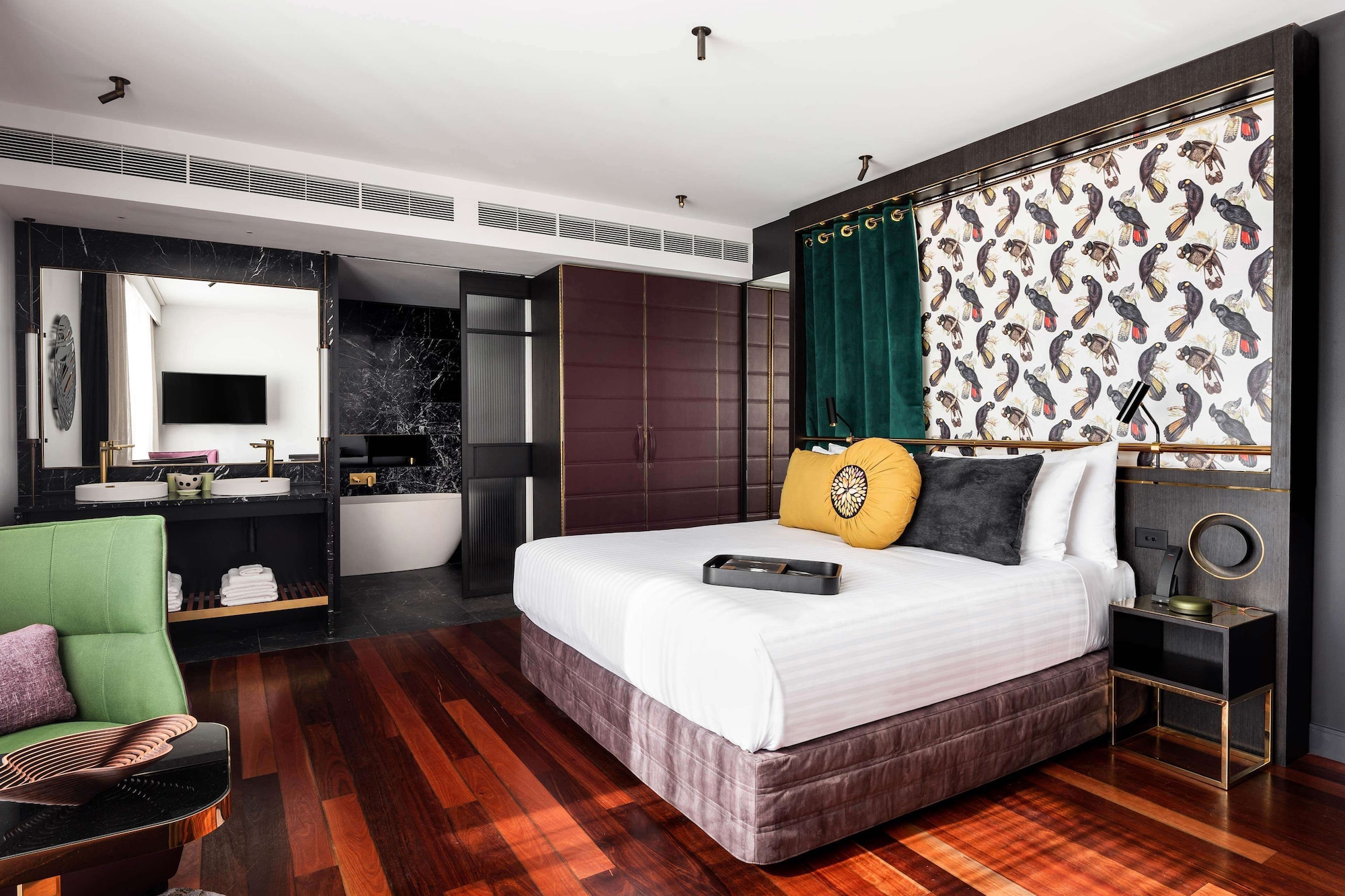 QT Luxe King Room