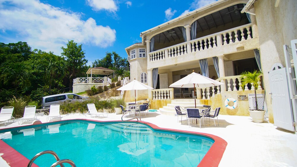 Sea Symphony Villa 5/50