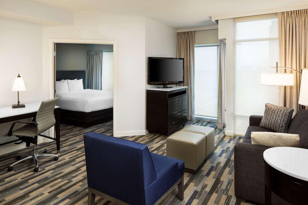 HYATT house Charlotte/Center City 40/58