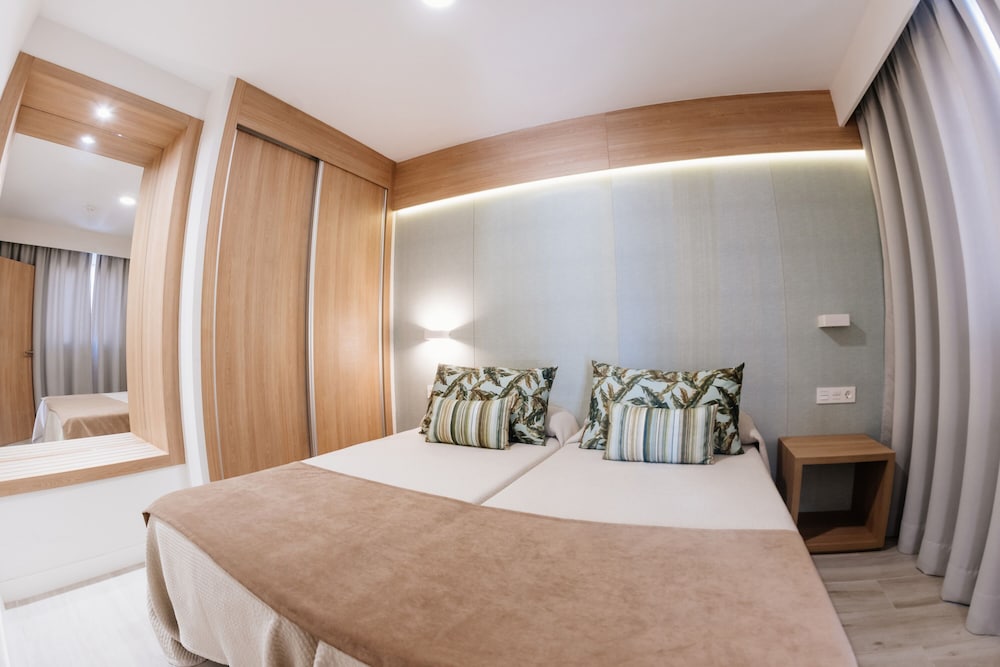 Ohasis Boutique Suites 17/50
