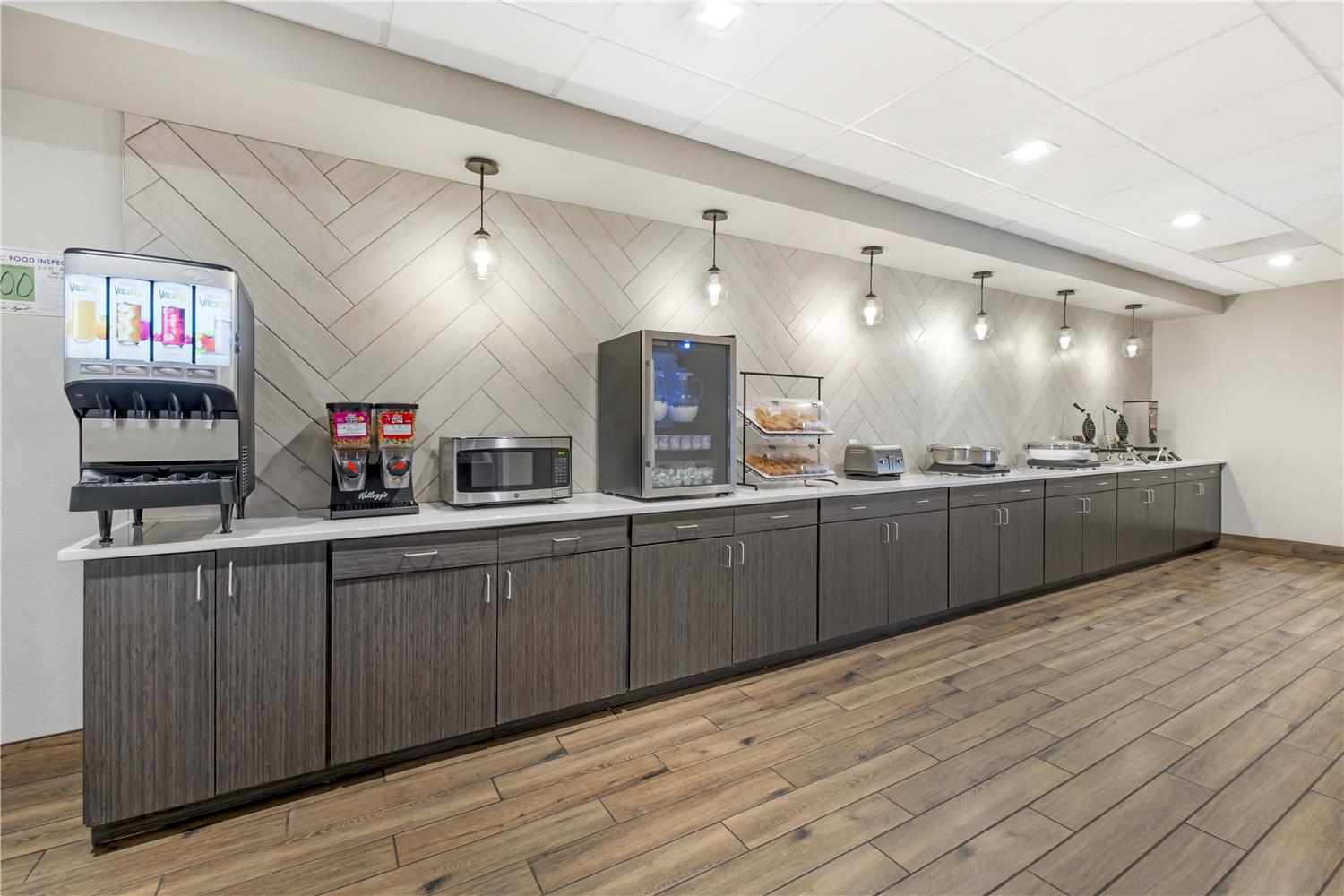 Best Western Plus Elizabethtown Inn & Suites 9/32