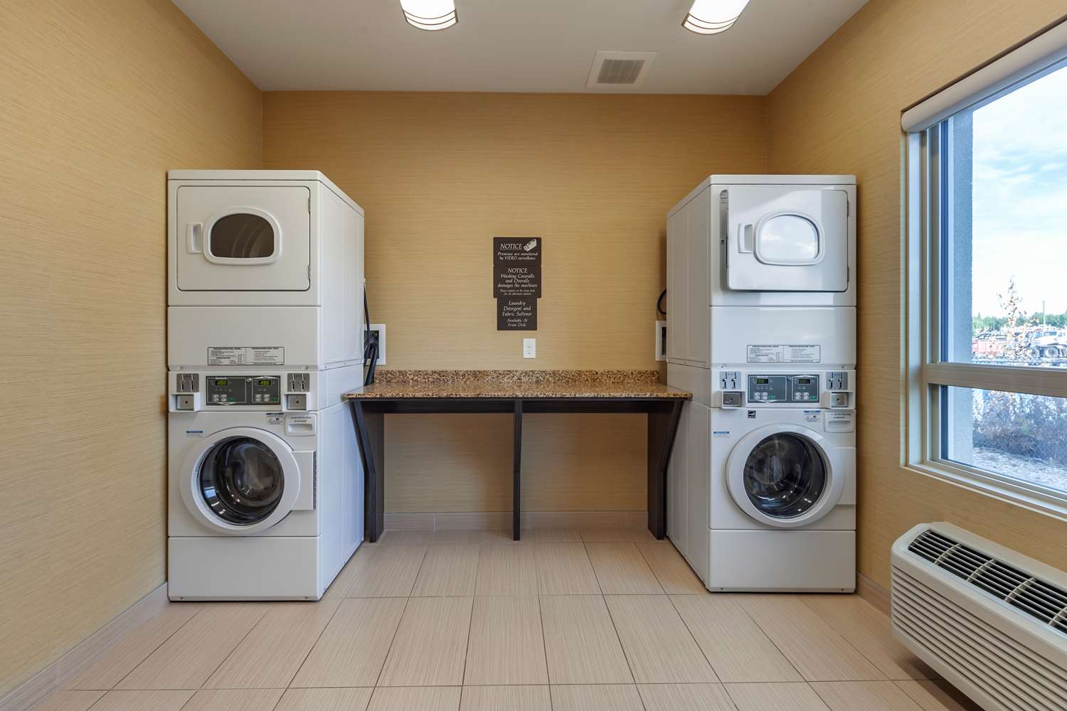 Best Western Plus Drayton Valley All Suites 21/41