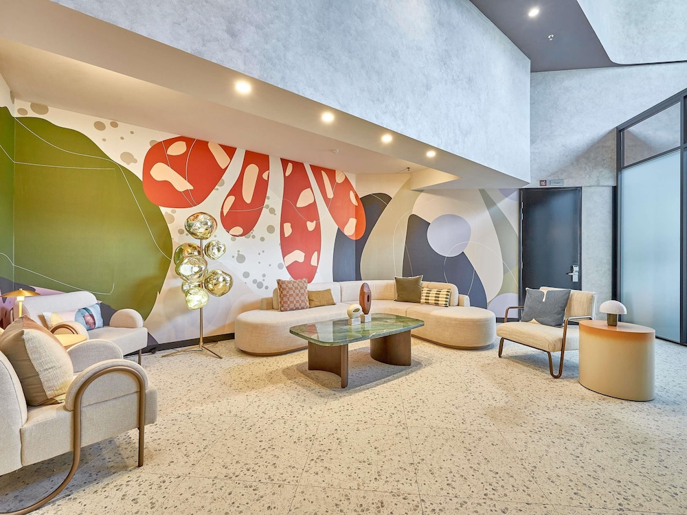 IBIS PERTH 49/70