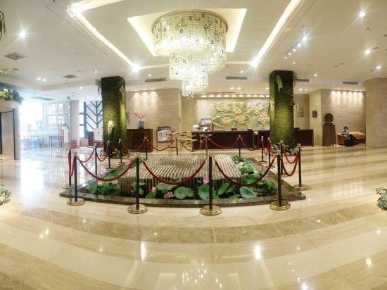 Yuntianlou Milan International Hotel 12/31