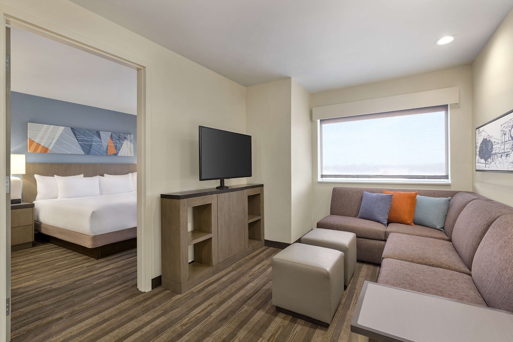Hyatt House Bryan/College Station 12/27
