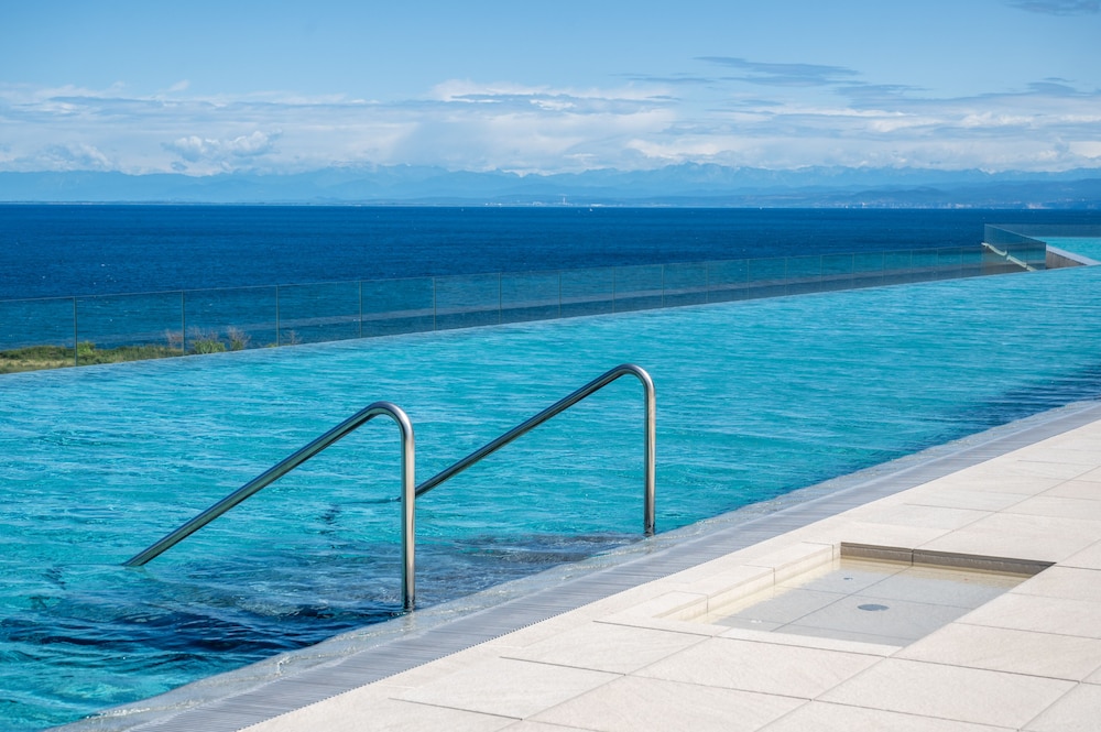 Petram Resort & Residences 43/68