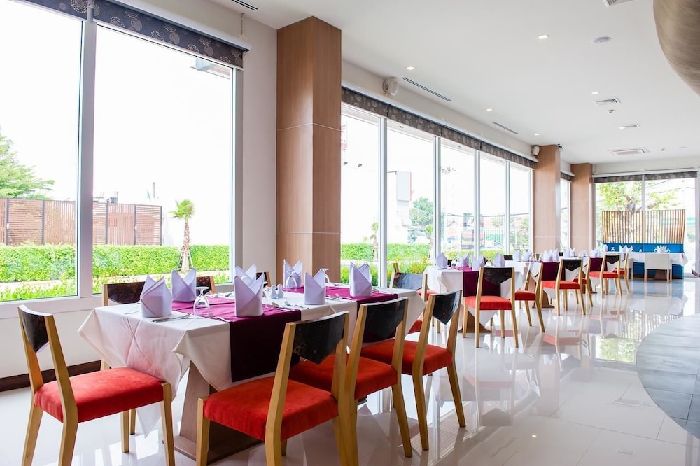 42C The Chic Hotel 43/49