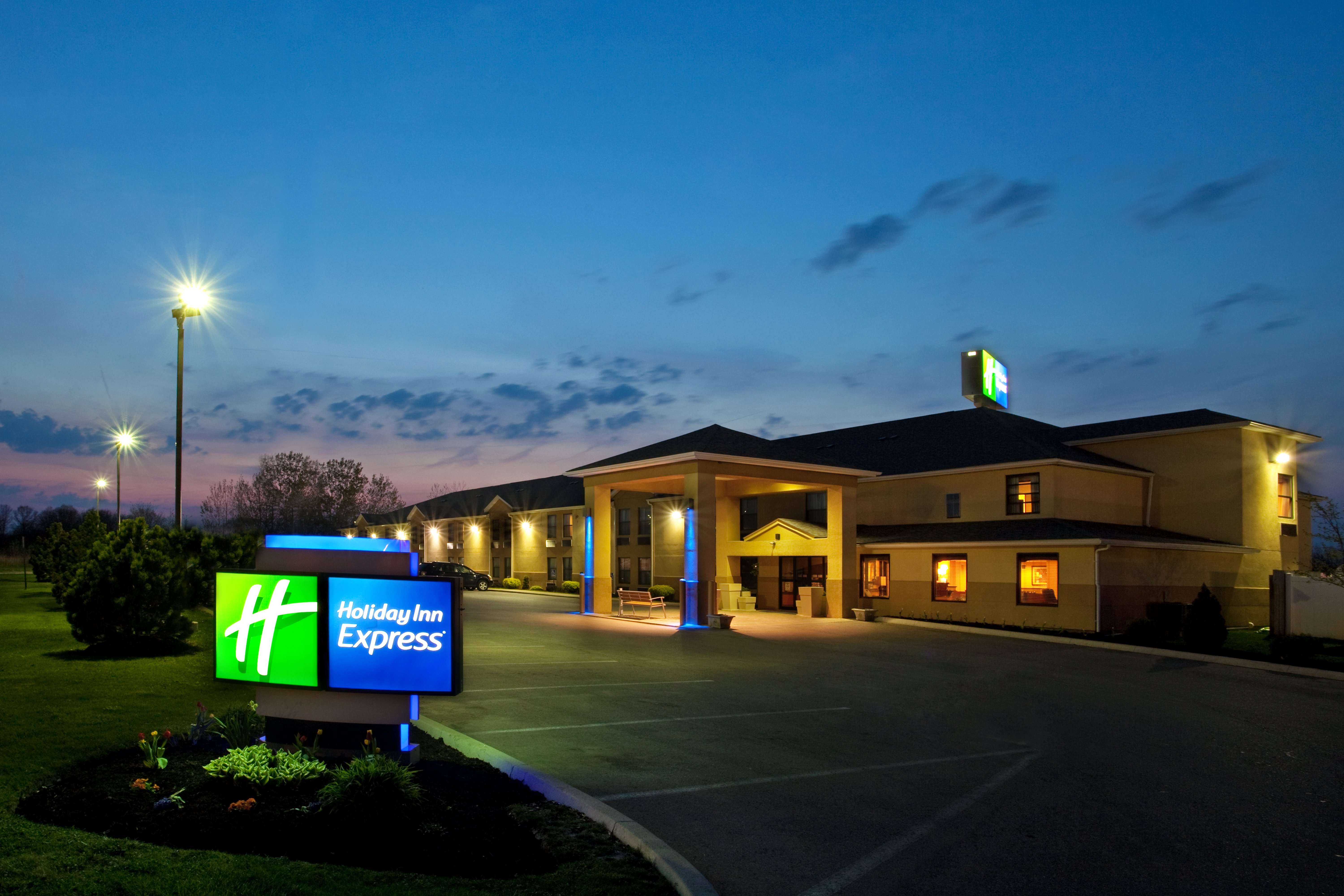 Holiday Inn Express London-I-70 an IHG Hotel 2/56
