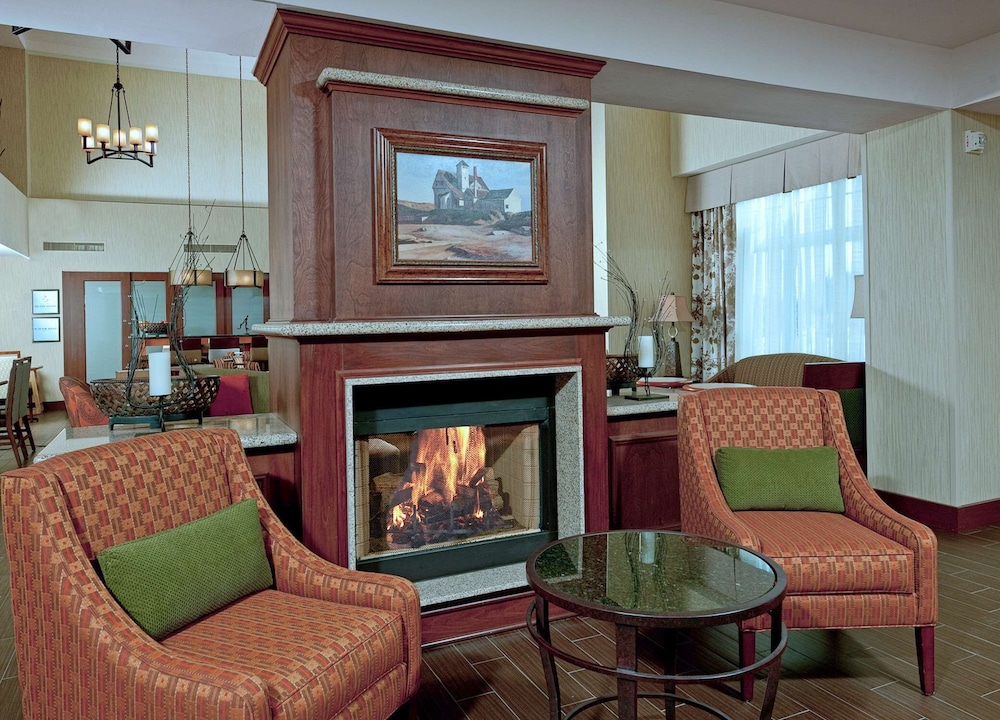 Hampton Inn & Suites Rockland 57/81