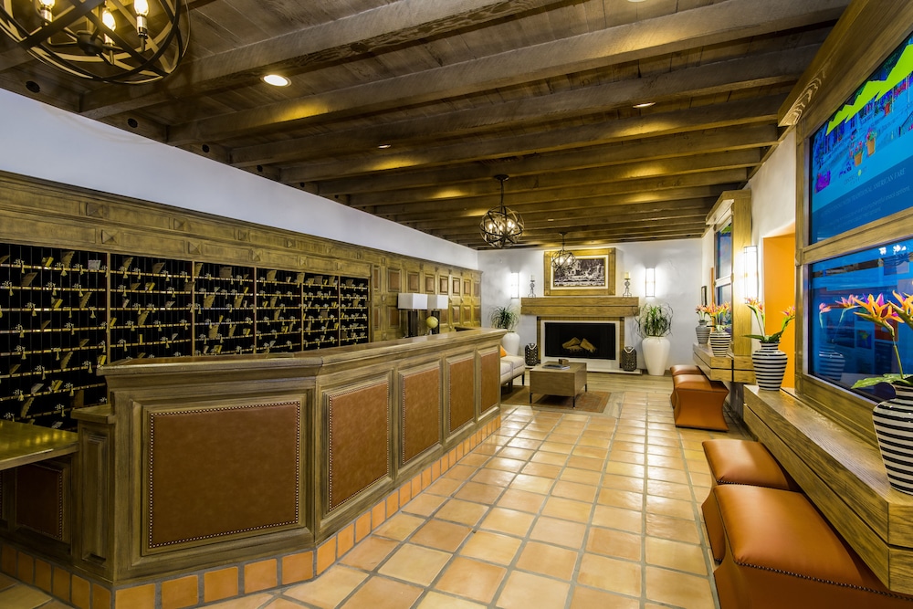 La Quinta Resort & Club, Curio Collection by Hilton 12/77