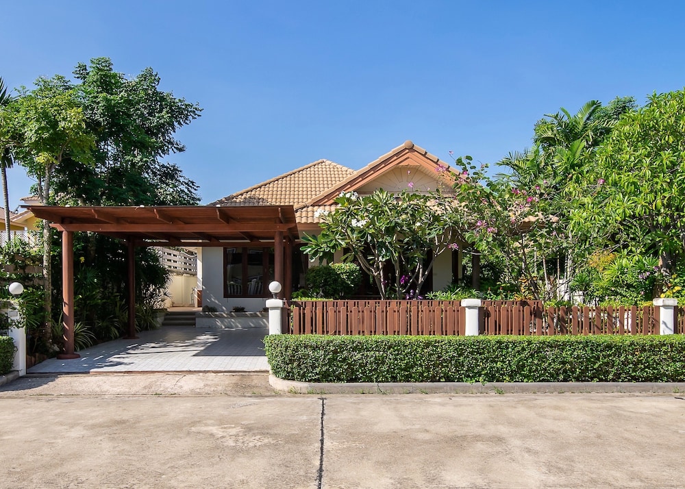 Blu Marine Hua Hin Resort And Villas 44/50