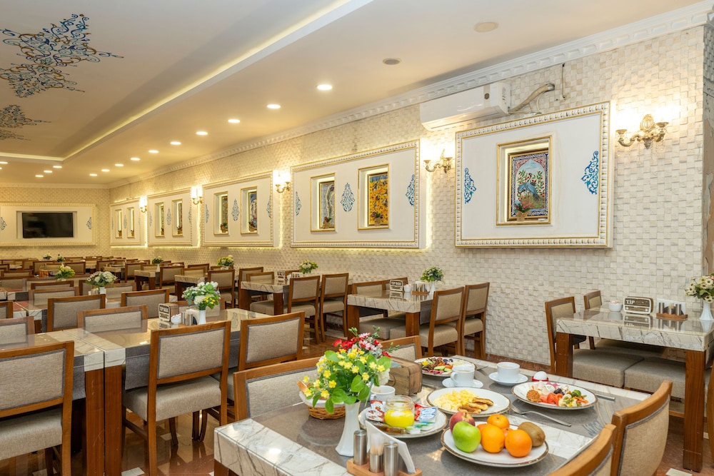 Byzantium Hotel & Suites 38/50