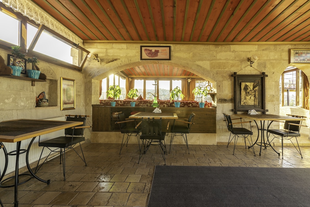 Mystic Cave House Hotel 28/50