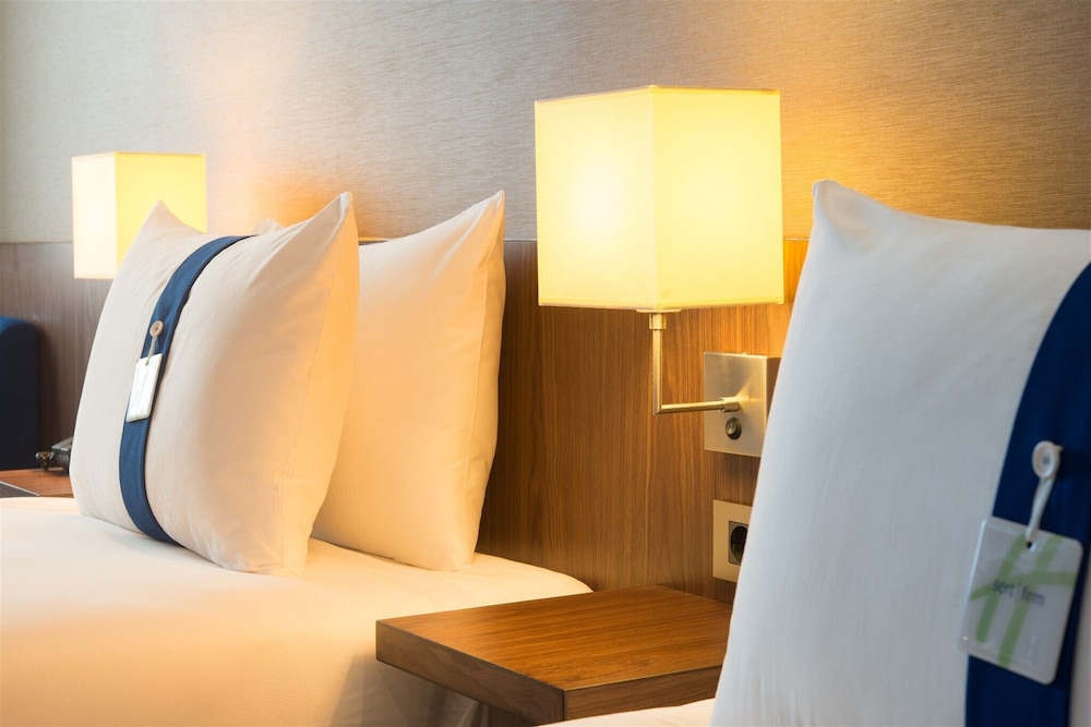 Liv City Hotels 32/69