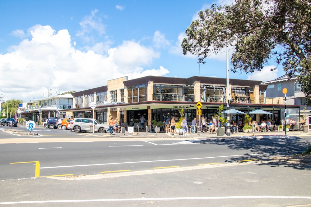 Aarangi Motel 6/55