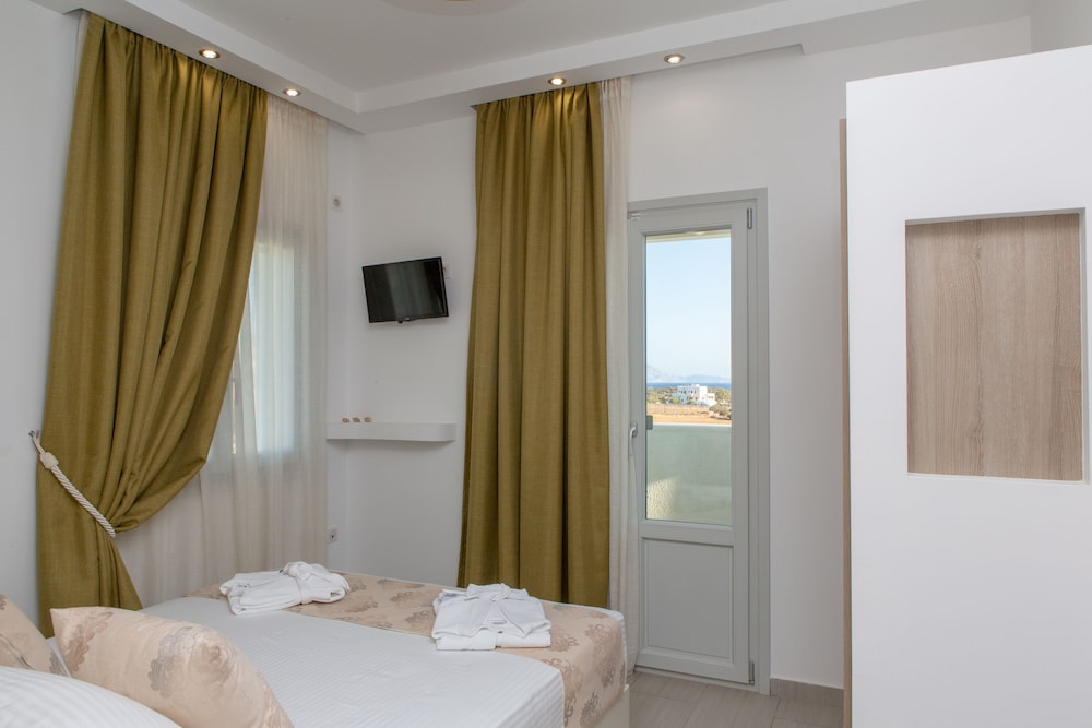 3 BEDROOMS, YELLO, VILLA, SEA VIEW, PRIVATE POOL
