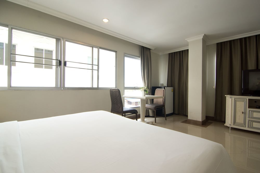 Lk Mansion 24/46