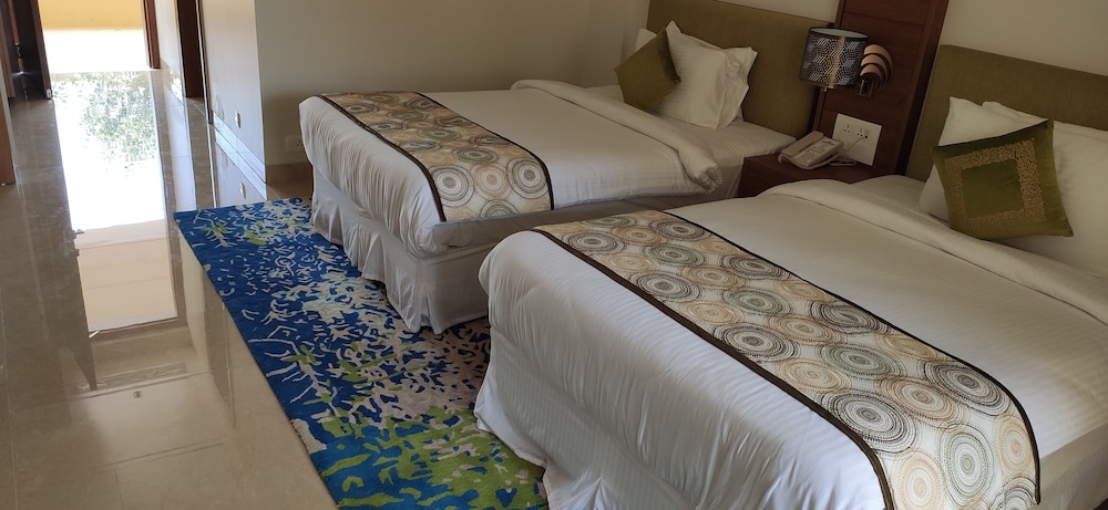 Hawthorn Suites by Wyndham Dwarka 21/65