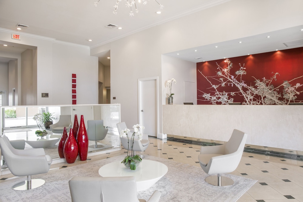 The Point Hotel & Suites 23/75