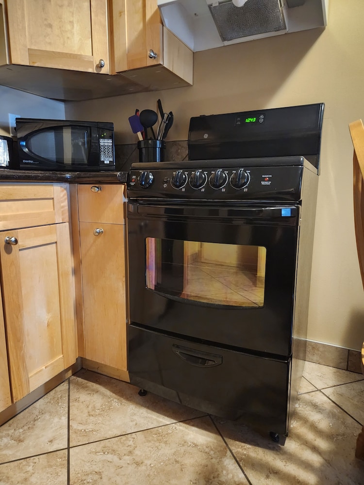 Waterton Lakes Lodge Resort 3/50