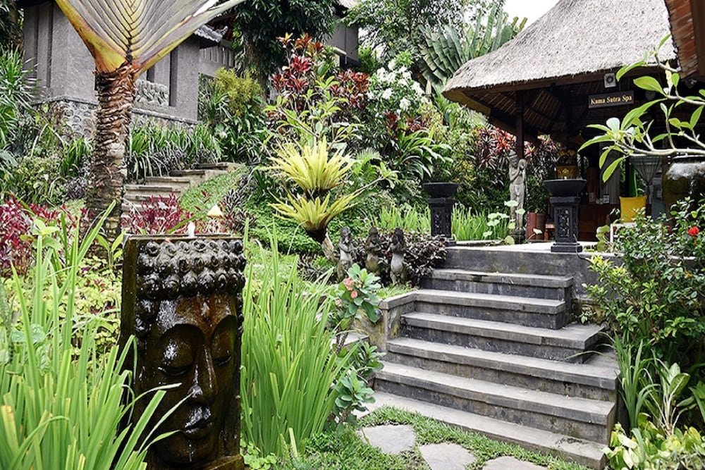 Villa Nirvana 13/81