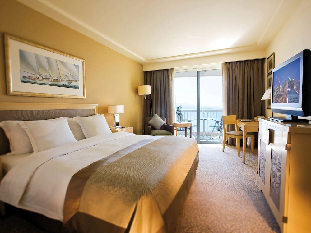 Movenpick Hotel Beirut 10/49