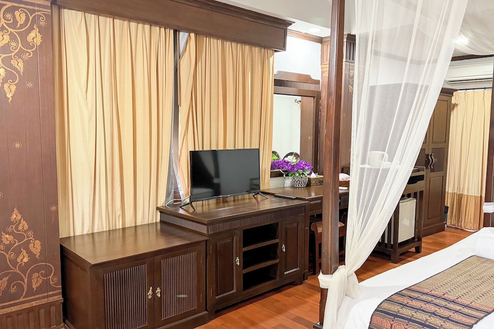 Royal Ping Garden and Resort 30/45