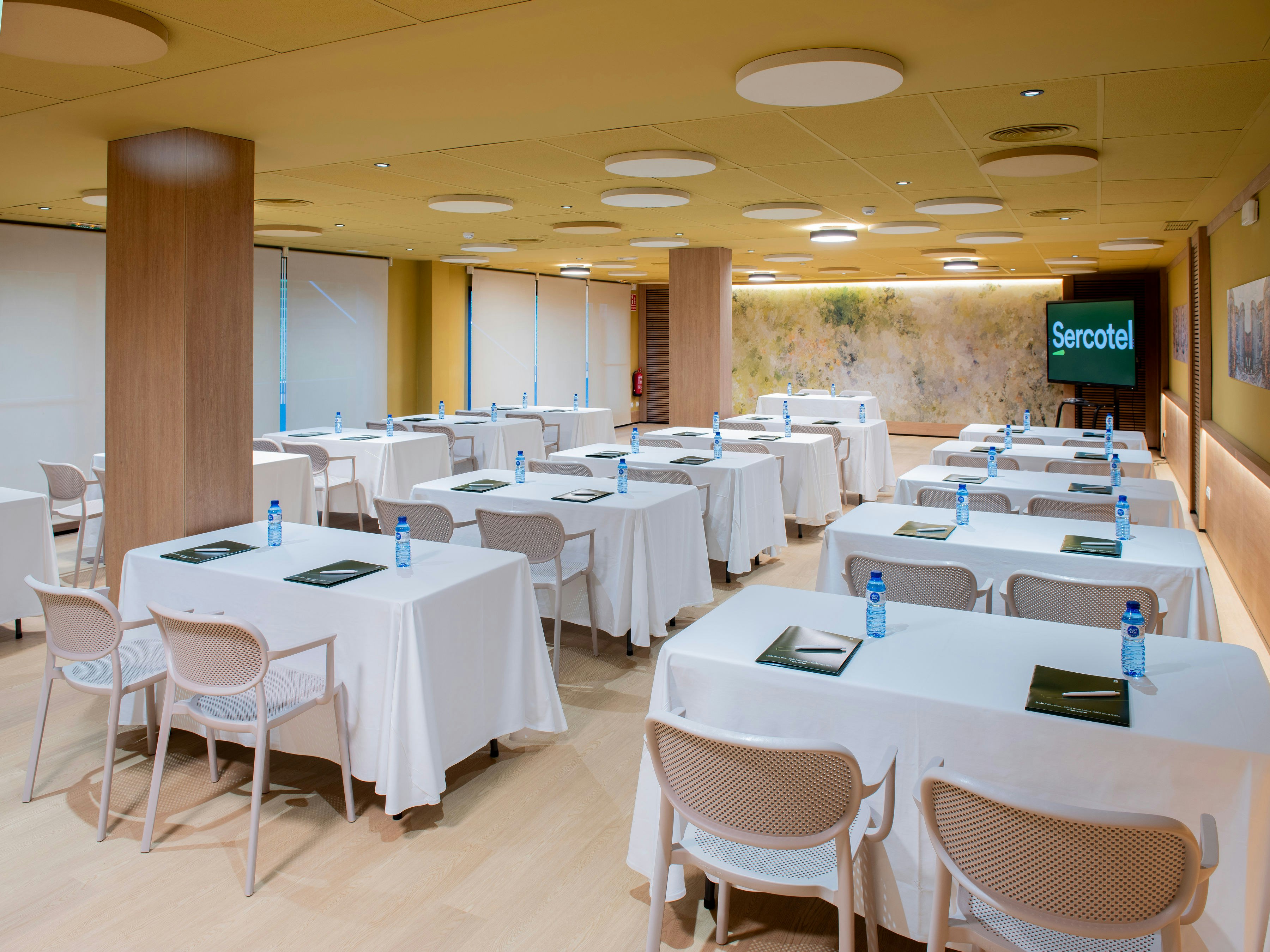 Holiday Inn Express Onda 43/49