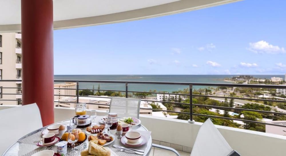 Ramada Hotel & Suites by Wyndham Noumea 32/37