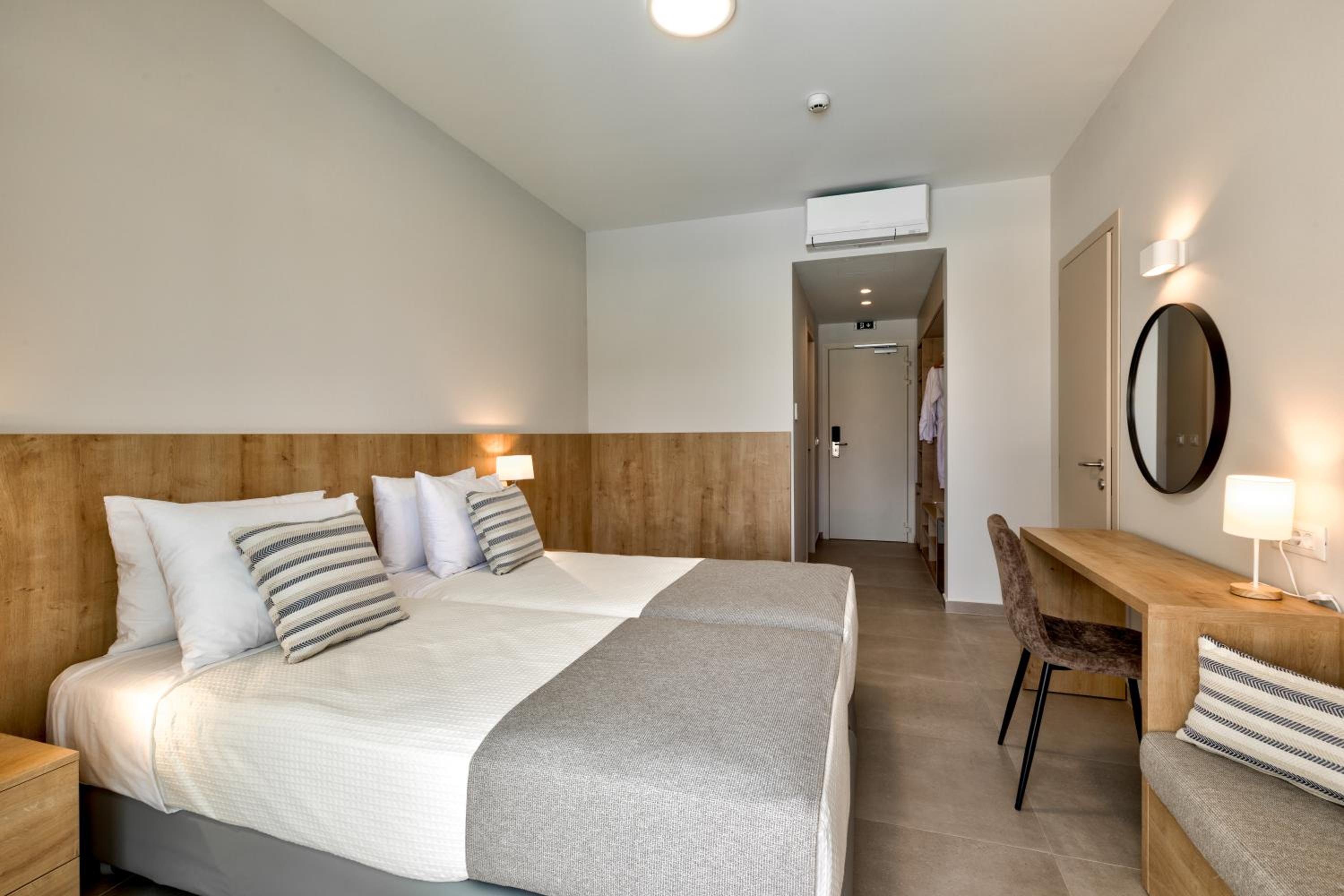 Double Room Swim Up