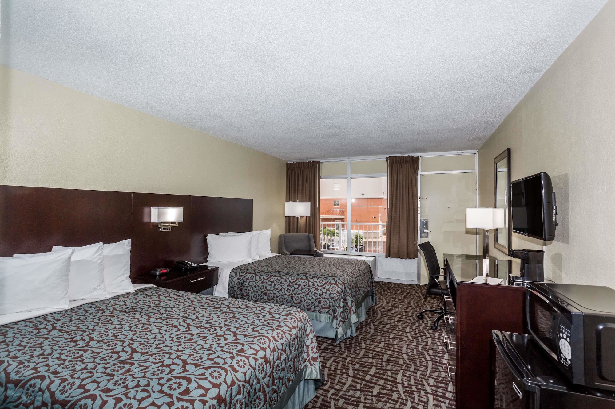 غرفة بسريرين مزدوجين، Days Inn By Wyndham Melbourne 2/6