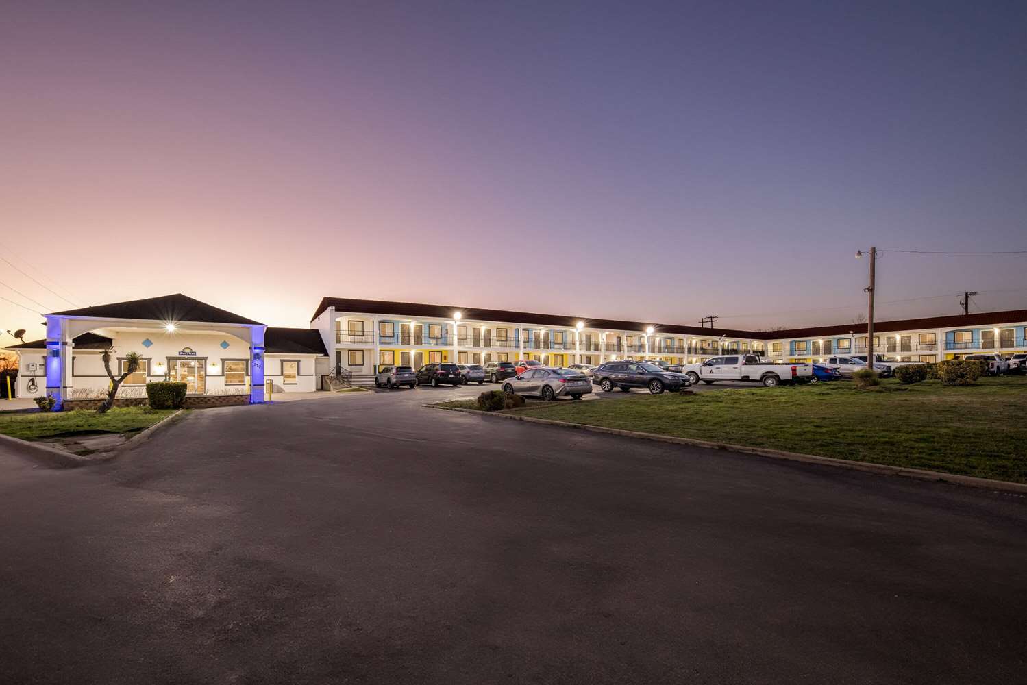 Days Inn by Wyndham Gainesville 45/49