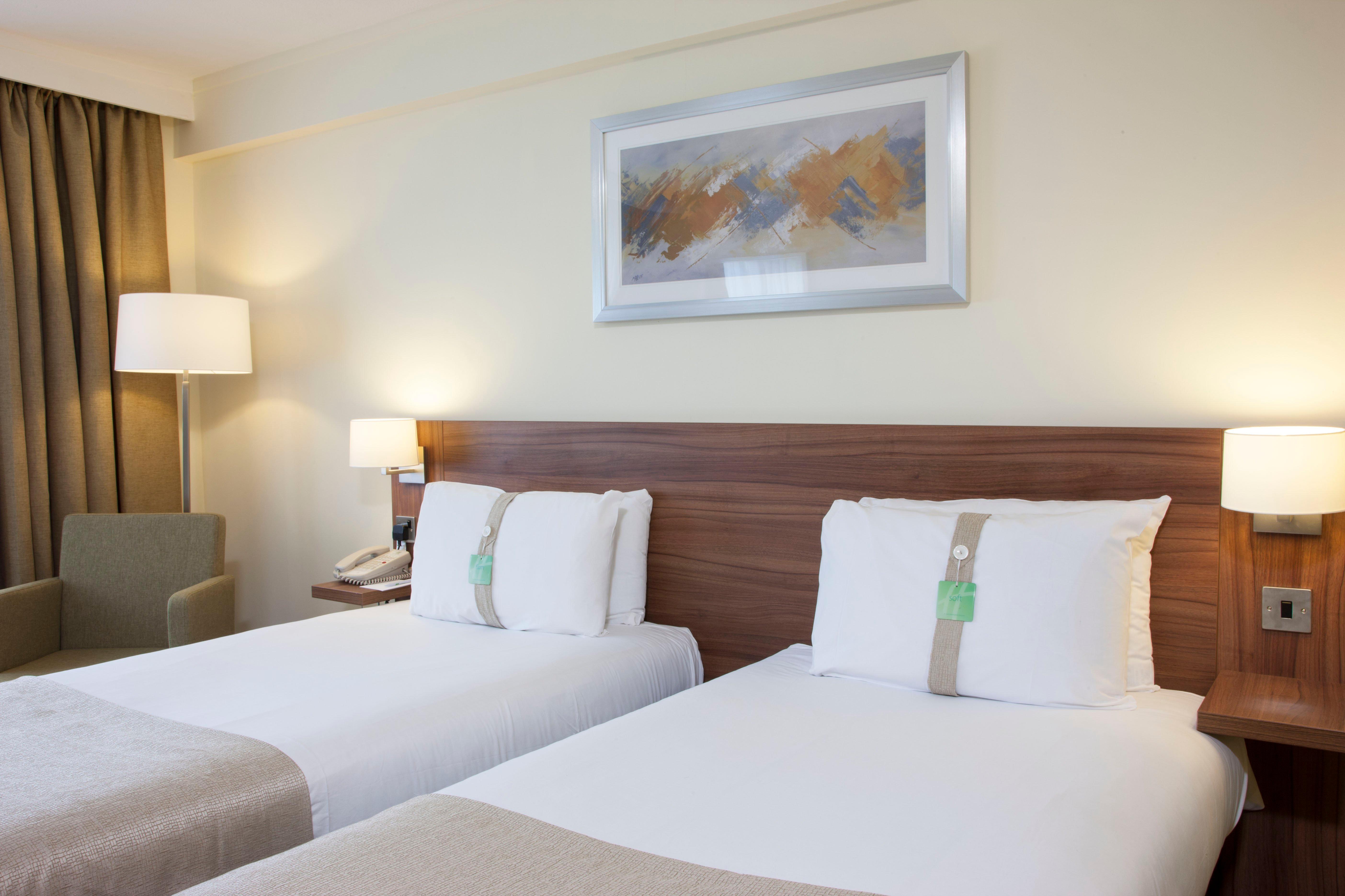 Room, Twin Beds, Accessible