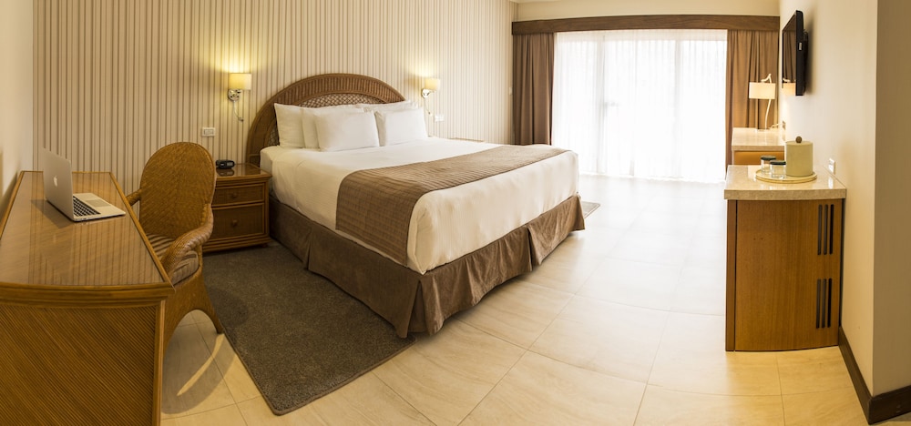 جناح بسرير كينج، Camino Real 4/8
