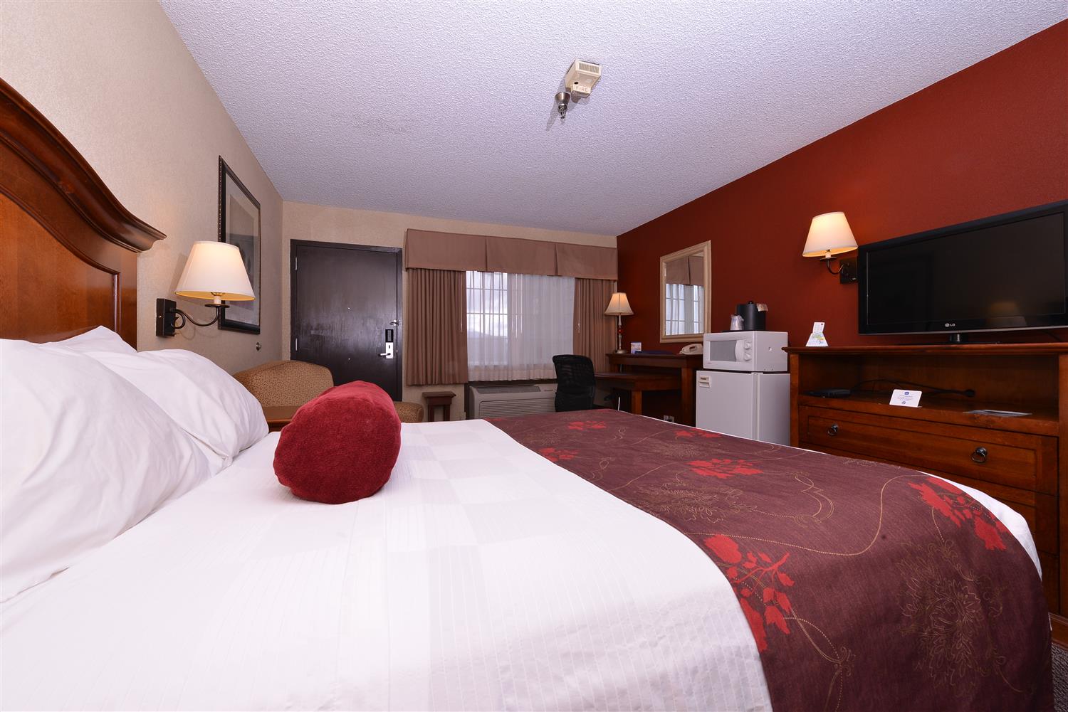 Best Western Plus Rama Inn 11/54