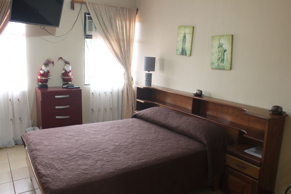 Hotel Santa Maria Inn 18/56