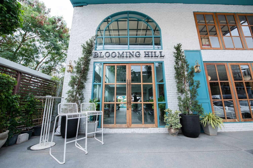 Capital O 631 Blooming Hill Boutique Suites 5/50