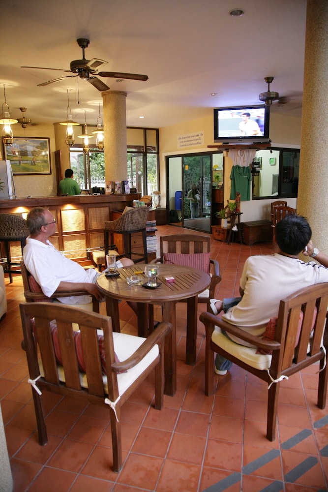 RedDoorz Plus Evergreen Boutique Hotel 52/53