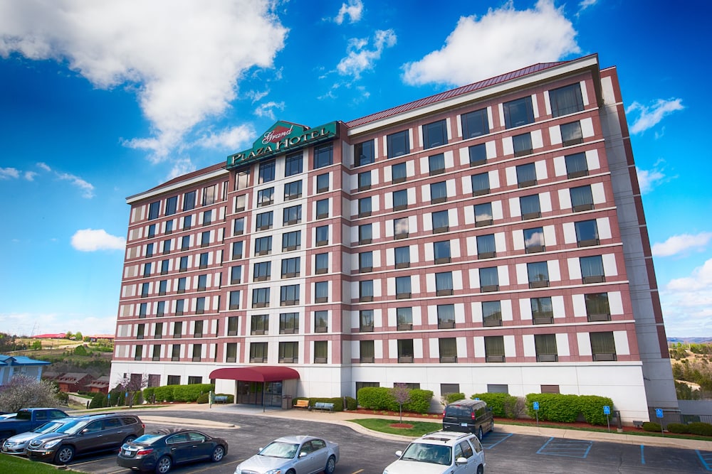 Grand Plaza Hotel