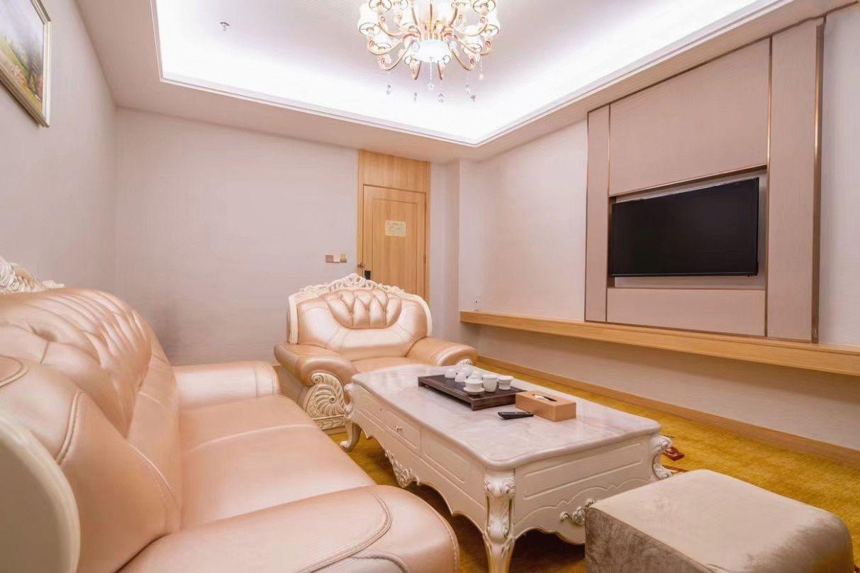 Vienna International Hotel (Jinjiang Airport) 19/34