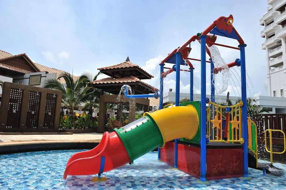 Grand Lexis Port Dickson 35/50