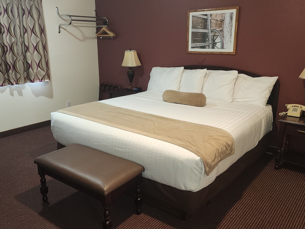 Alderbrook Inn 12/50