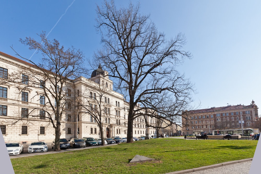 Royal Prague City Apartments 45/50