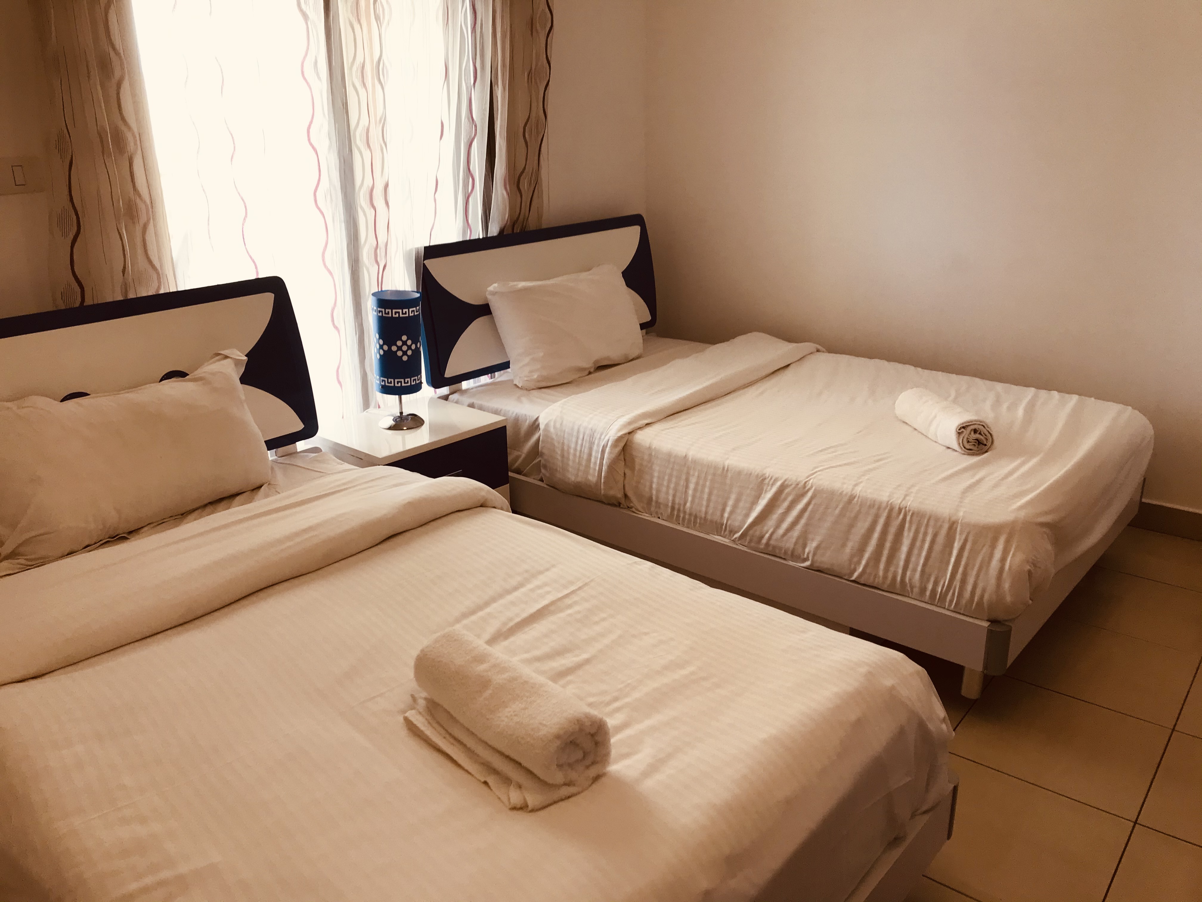 3 BEDROOMS, APARTMENT
